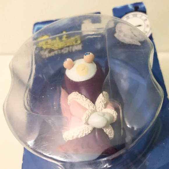 2010 Ubisoft  Rabbids Travel In Time Medieval Girl Damsel 2.5 Inch Figure - Picture 11 of 16